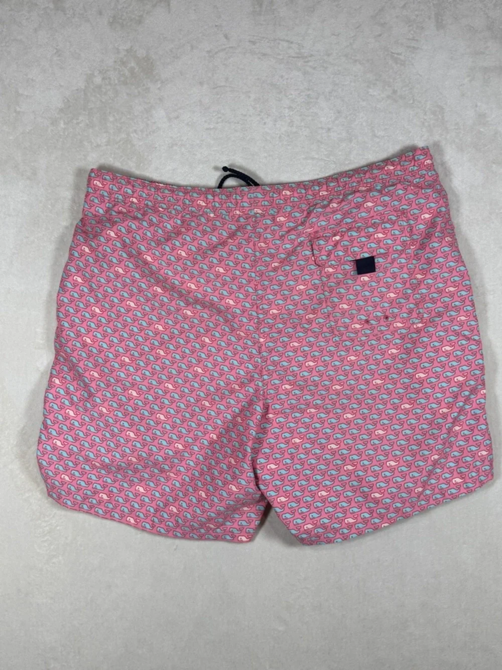 Vineyard Vines Size Medium Pink All Over Pattern Whale Print Swim Trunks